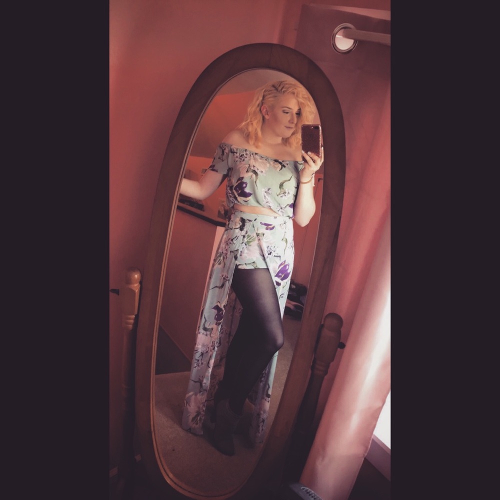 Meet your Posher, Meaghan